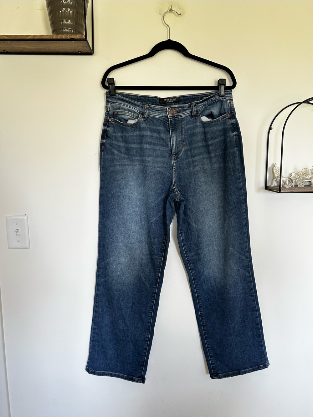 Judy Blue Lightly Distressed Straight Fit Denim Blue Jeans Size 9/29